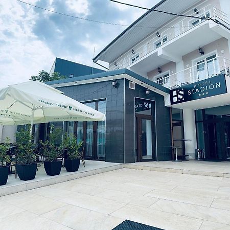 Hotel Stadion Oradea Exterior photo